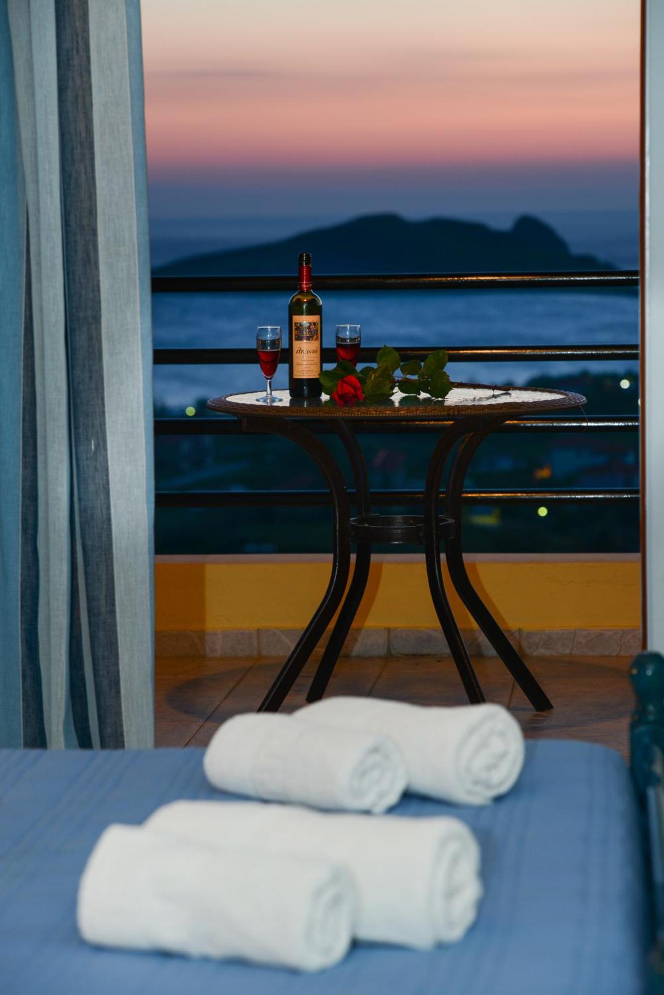 Hotel Dina - Ξενοδοχείο Ντινα Plati  Eksteriør billede